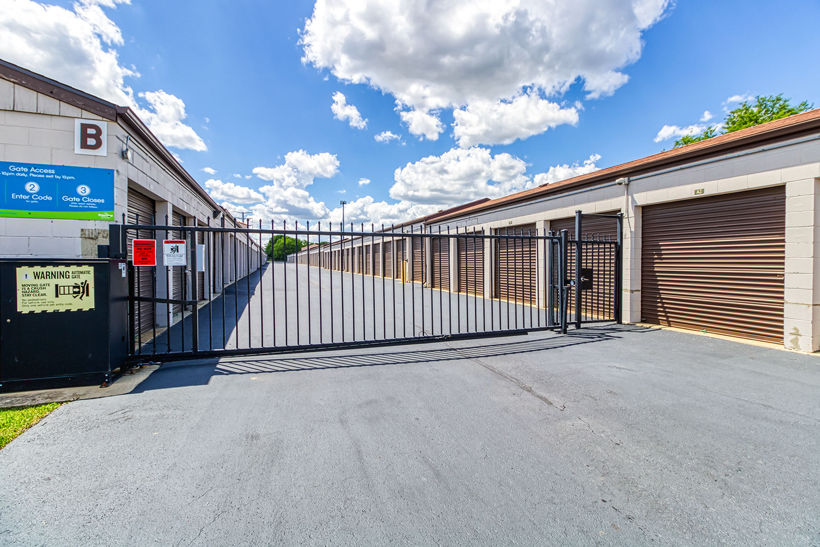 SmartStopSelfStorage-ElginIL-1001TollgateRd-Security