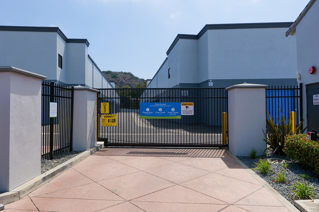 SmartStopSelfStorage-LaderaRanchCA-30TerraceRd-Gate Access