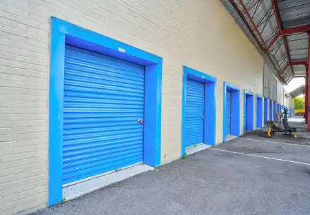 SmartStopSelfStorage-NorthYorkONT-4548DufferinSt-DriveUpUnits