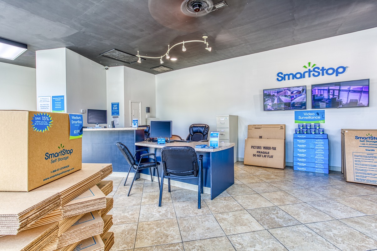 SmartStopSelfStorage-AshevilleNC-1130SweetenCreekRd-Office