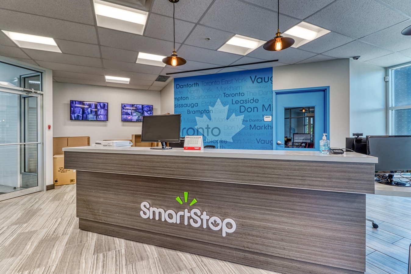SmartStopSelfStorage-19 Esandar Dr. - Toronto,ONT-M4G4C5-Office