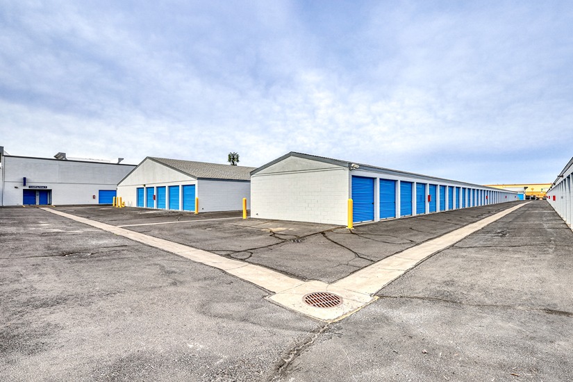 SmartStop Self Storage-PhoenixAZ-4860N83rdAve-DriveUp2