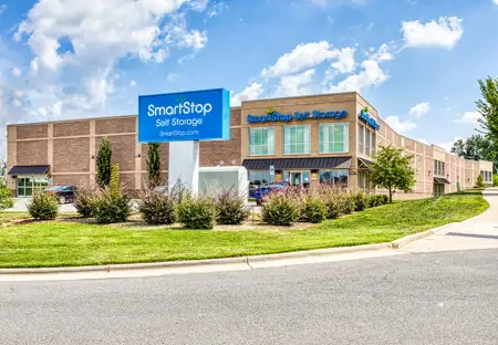 SmartStopSelfStorage-CharlotteNC-7307UniversityCityBlvd-Hero
