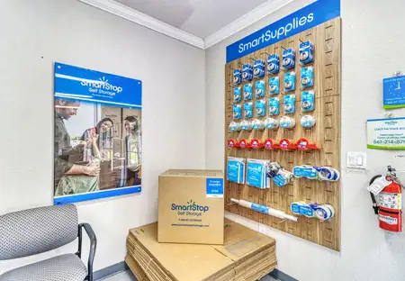 SmartStopSelfStorage-LakeWorthFL-8135LakeWorthRd-MovingSupplies