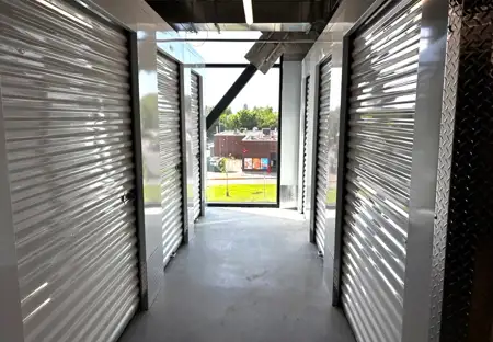 SmartStop Self Storage Facility at 2990 Sunnybrooke Blvd Dorval, QC-Climate Control