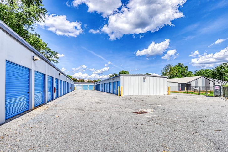 DriveUp at SmartStopSelfStorage-SpartanburgSC-899EMainSt
