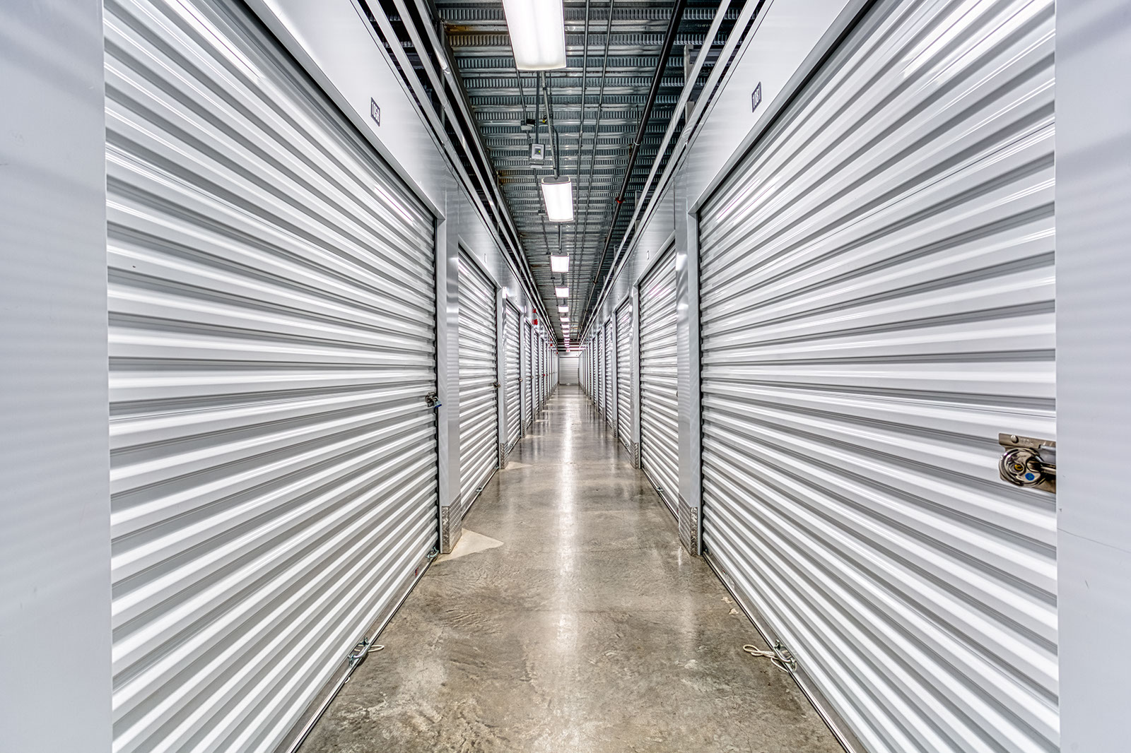SmartStopSelfStorage-PembrokePinesFL-18804PinesBlvd-InteriorUnits
