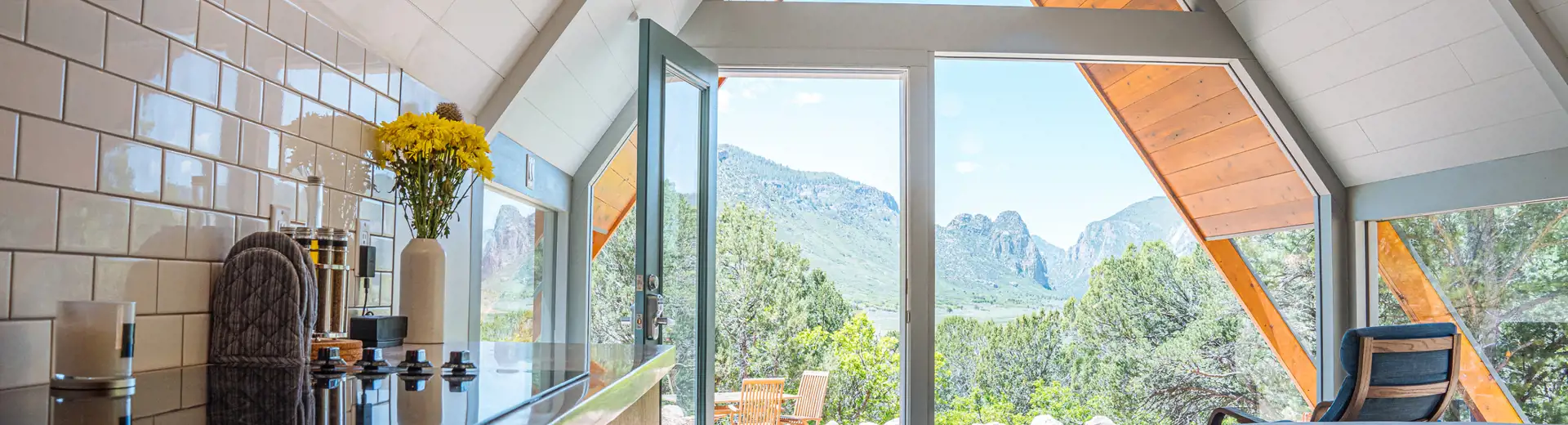 airbnb in tiny home in colorado with view of mountains and trees