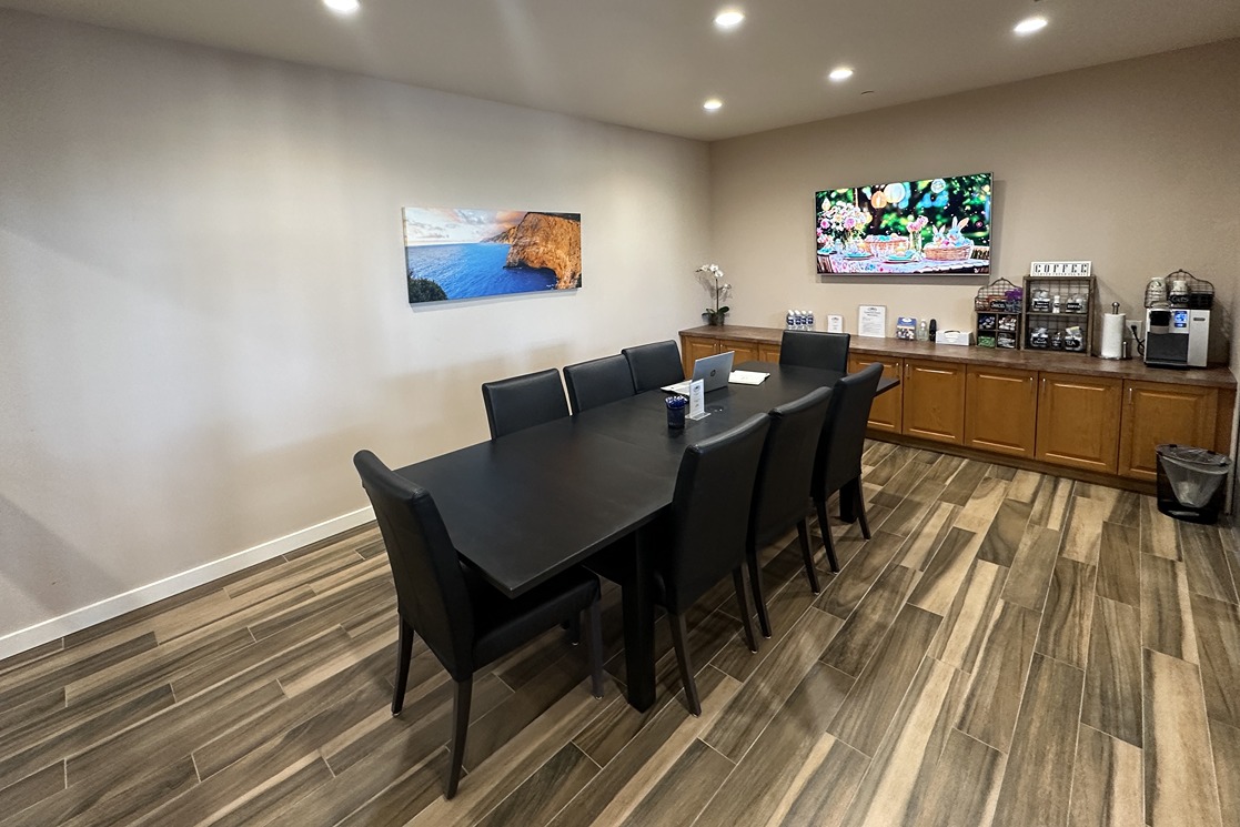 SmartStopSelfStorage-SpringTX-21836HolzwarthRd-ConferenceRoom