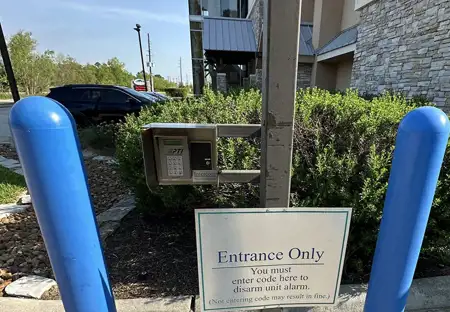 SmartStopSelfStorage-SpringTX-21836HolzwarthRd-KeypadAccess