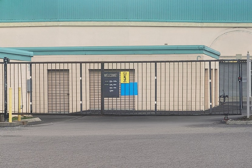 SmartStopSelfStorage-KnoxvilleTN-1641DowntownWBlvd-Gate