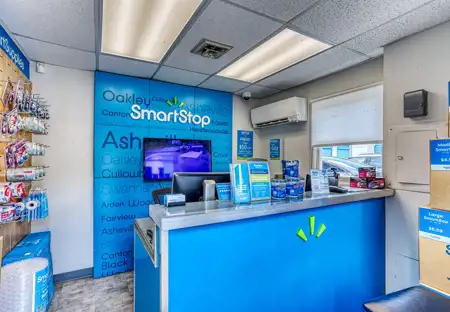 SmartStopSelfStorage-AshevilleNC-40WilmingtonSt-Office
