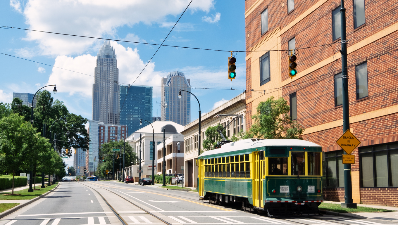 trolley in downtown charlotte north carolina
