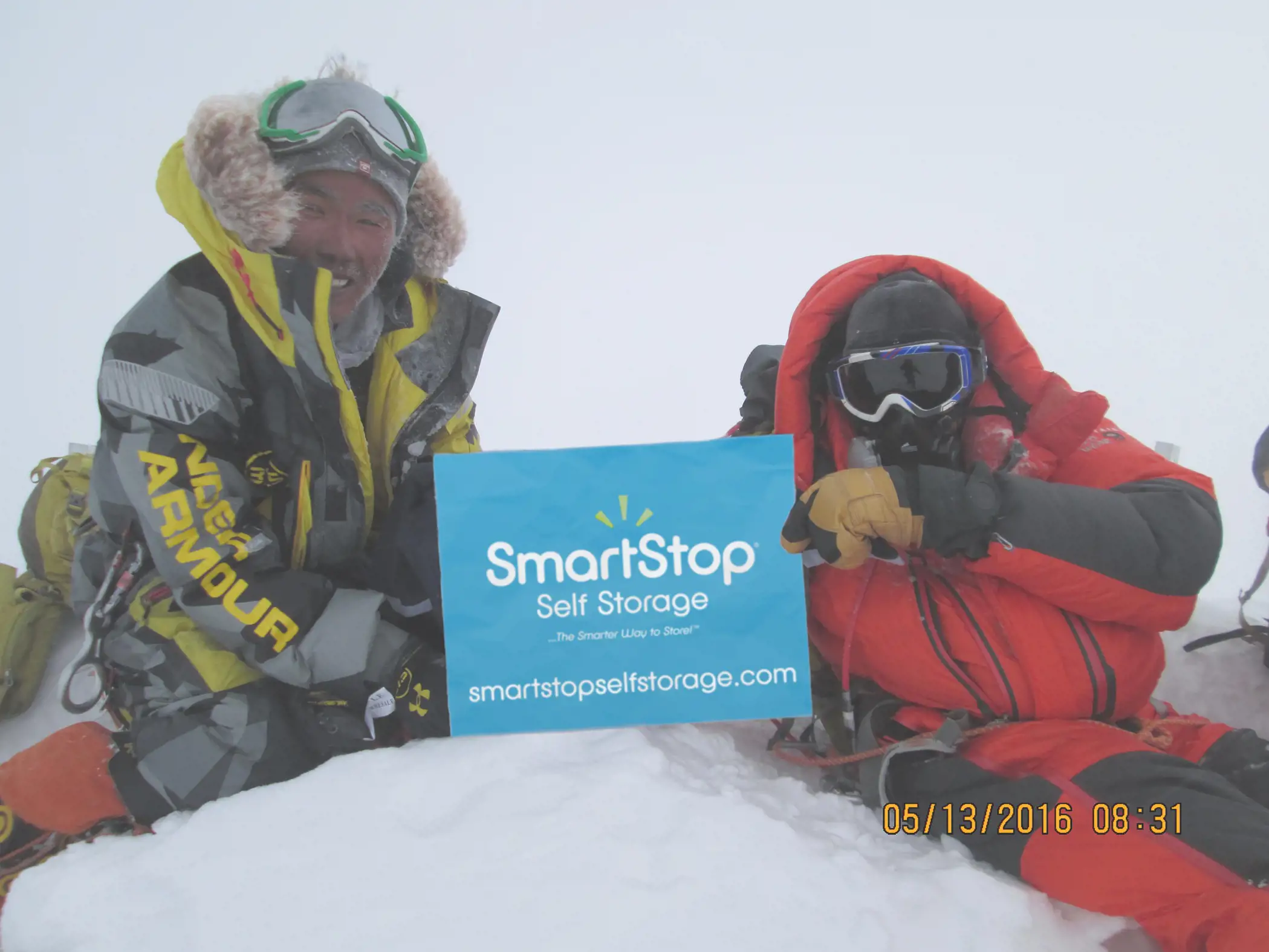 Image de Greg Paul au sommet du mont Everest