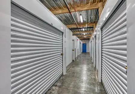 SmartStopSelfStorage-OcoeeFL-1071MarshallFarmsRd-ClimateControlledUnits