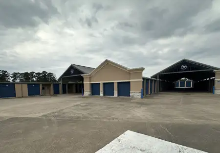 SmartStopSelfStorage-SpringTX-21836HolzwarthRd-DriveUpUnits