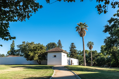 sutter's fort in sacramento california central valley