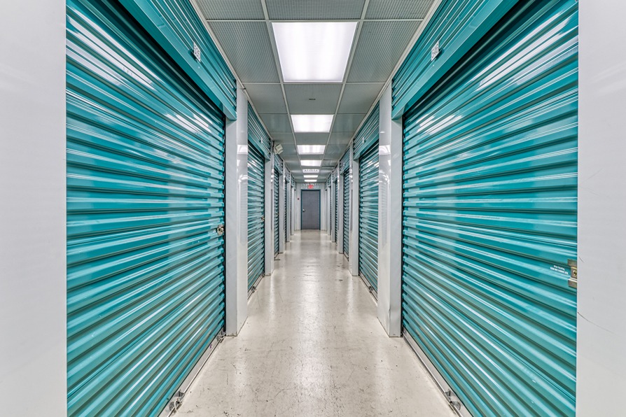 SmartStopSelfStorage-LakeWorthFL-8135LakeWorthRd-InteriorUnits