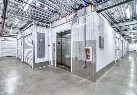 4836 SE Powell Blvd, Portland, OR - Elevators
