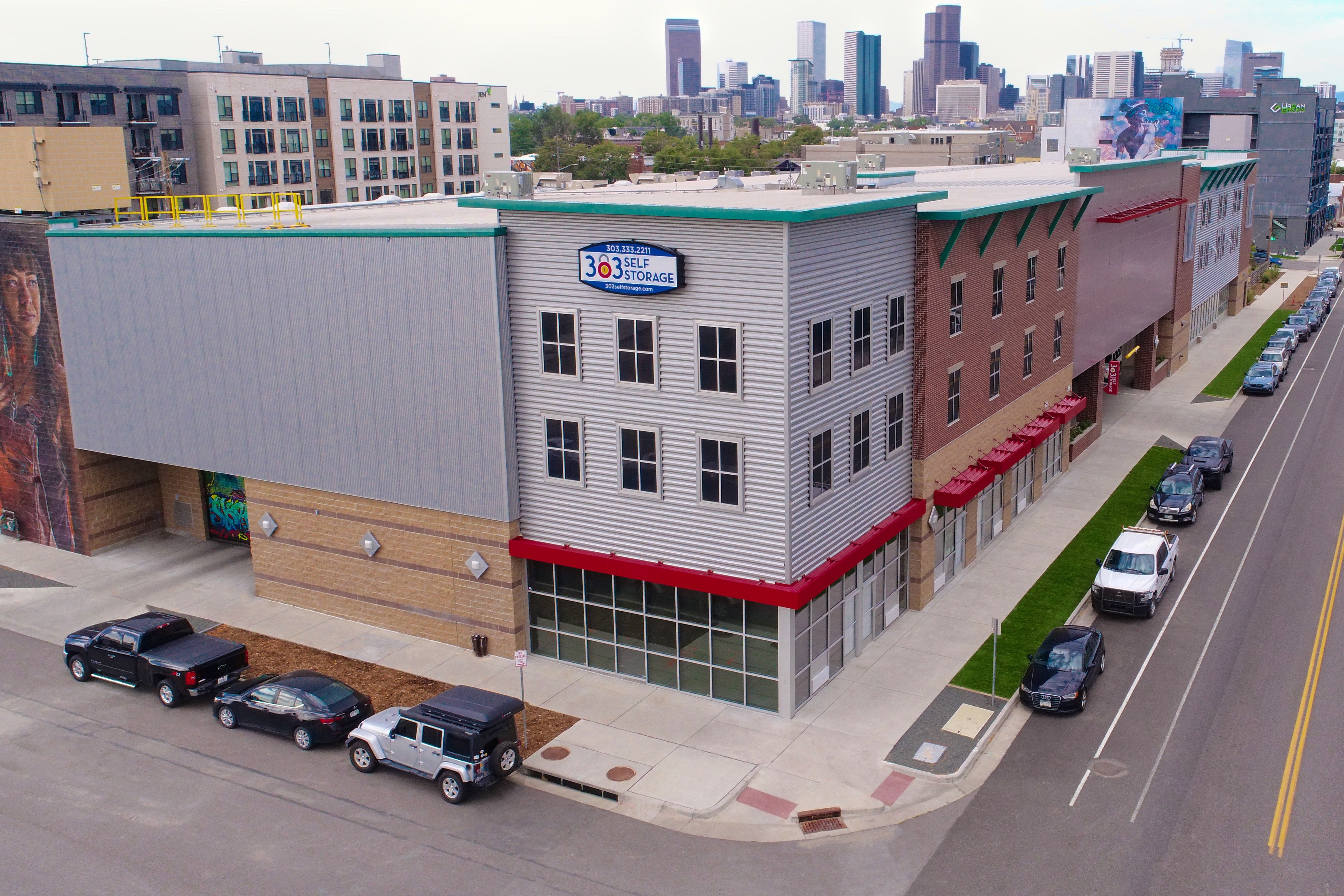 Storefront at 303SelfStorage-DenverCO-3270BlakeSt
