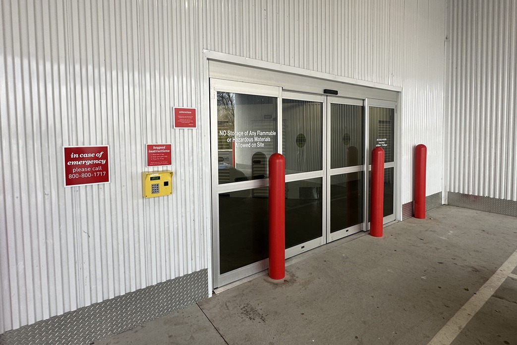 SmartStopSelfStorage-CliftonNJ-1204 Broad St-Loading Bay Entry