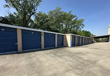 SmartStopSelfStorage-SpringTX-21836HolzwarthRd-DriveUpUnits