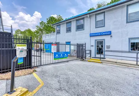 10030 EW Pappy Rd, St Johns, FL Store Front Gate | SmartStop