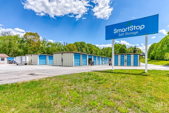SmartStopSelfStorage-AshevilleNC-40WilmingtonSt-Hero