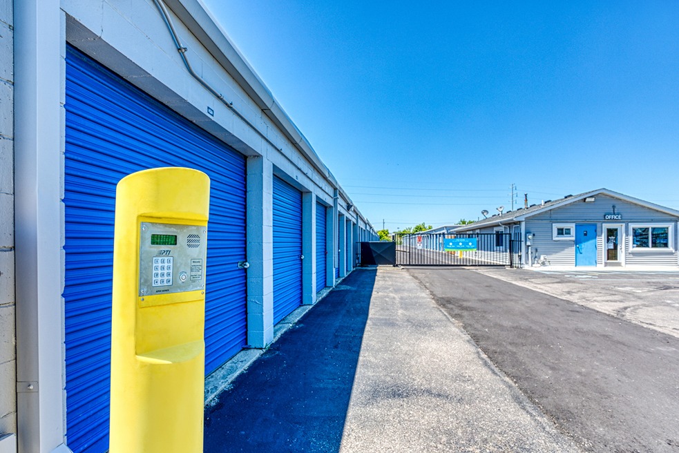 SmartStopSelfStorage-WarrenMI-27203GroesbeckHwy-Keypad