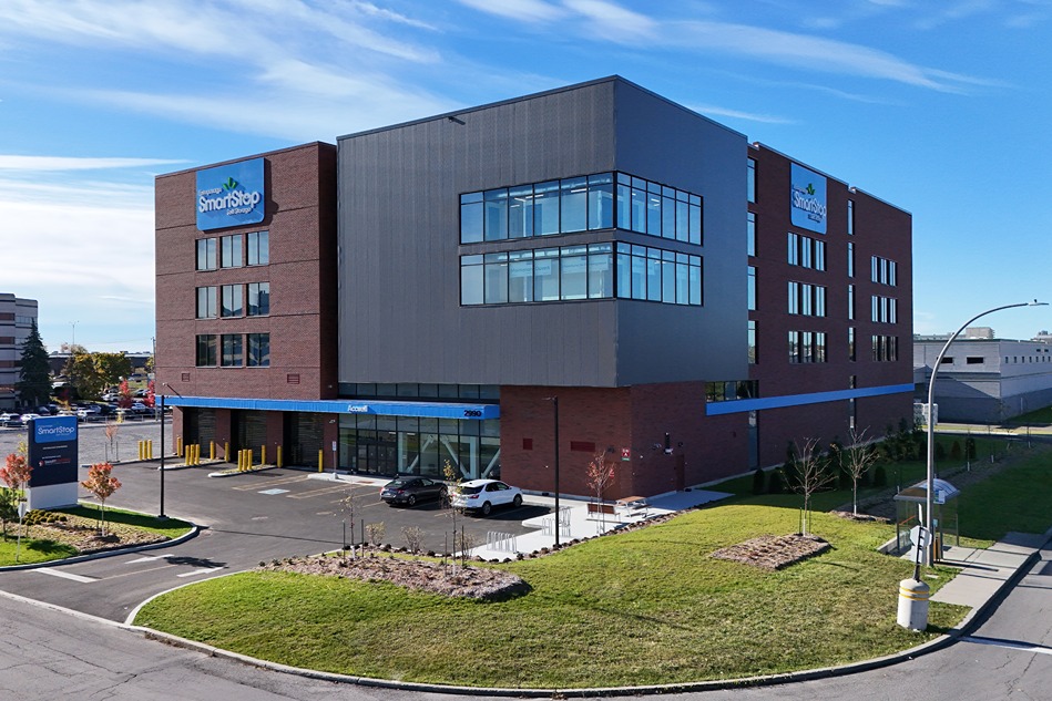 SmartStop Self Storage Facility at 2990 Sunnybrooke Blvd Dorval, QC- Hero