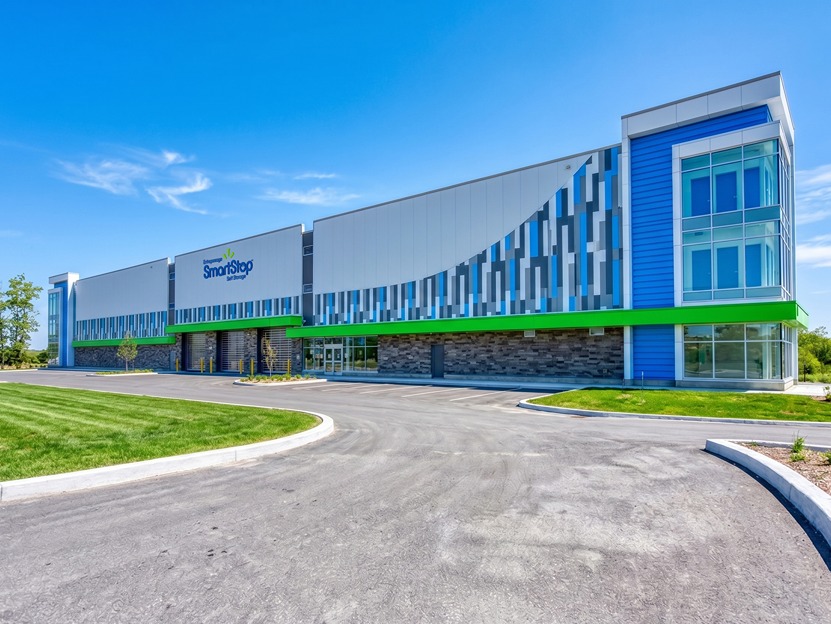 Storefront at SmartStop Self Storage Facility at 4800 Boulevard Robert-Bourassa Laval, QC