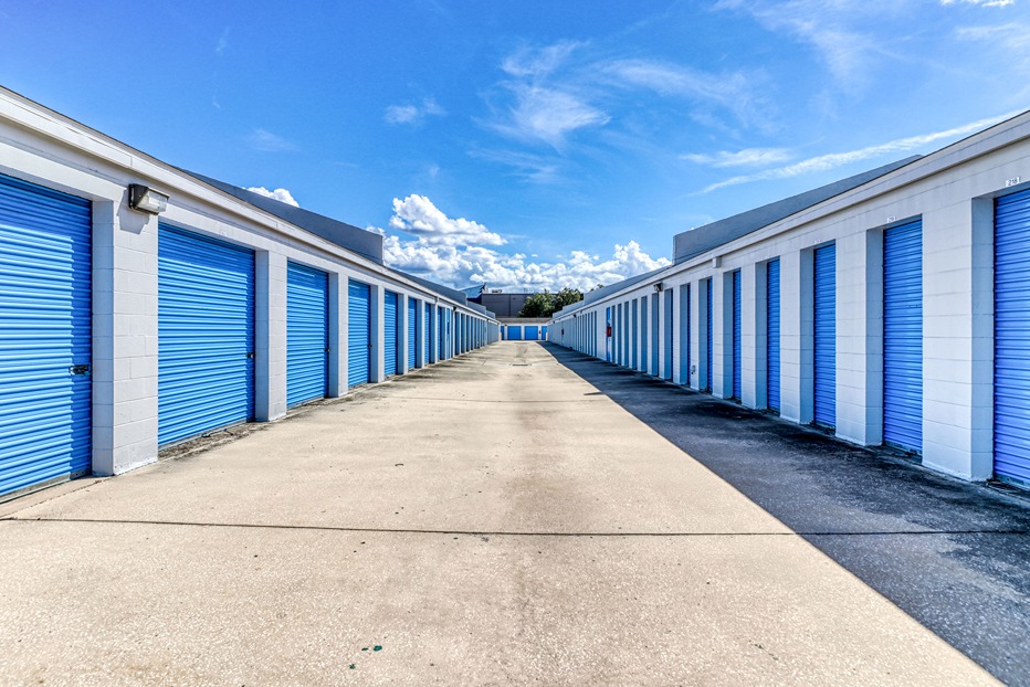 SmartStopSelfStorage-LongwoodFL-460FloridaCentralPkwy-Drive Up Units