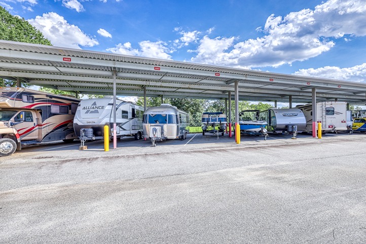 Vehicle Parking at SmartStopSelfStorage-BoilingSpringsSC-112 McCullugh Rd