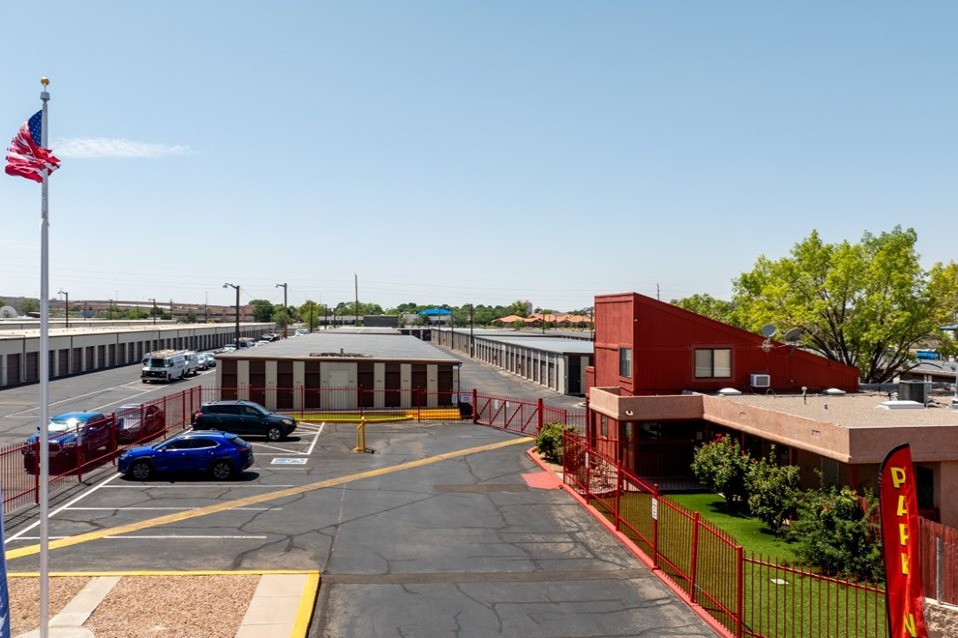 Storefront at AmericanSelfStorage-AlbuquerqueNM-720CandelariaRdNE