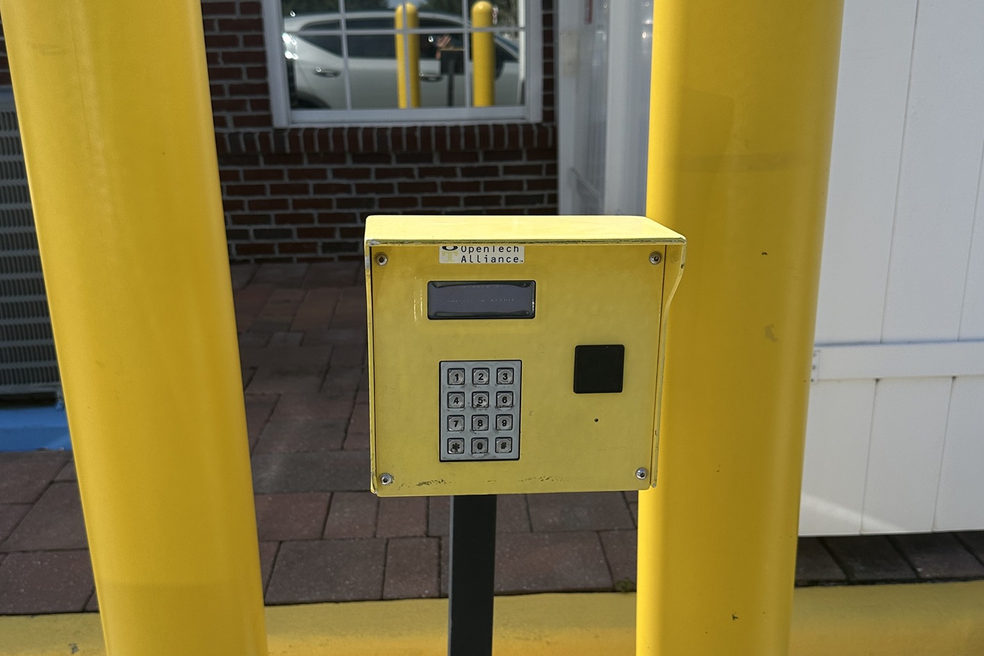 SmartStopSelfStorage-WinterGardenFL-1650 Avalon Rd-Keypad Access