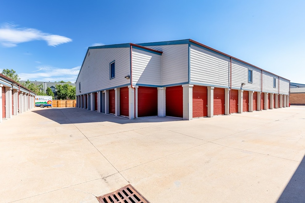 Drive Up units at 303 Self Storage 6800 S Holly Circle Centennial, CO 80112