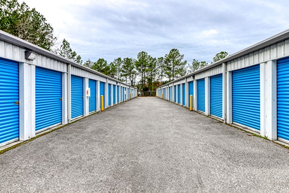 SmartStopSelfStorage-MyrtleBeachSC-338JesseSt-Drive Up1