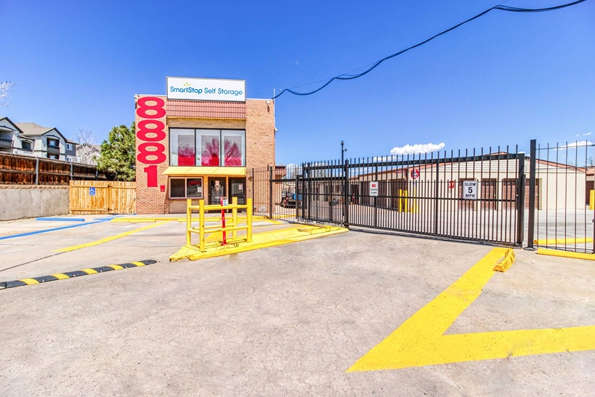 SmartStopSelfStorage-DenverCO-8881 EFloridaAve-Gate