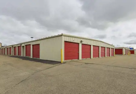 SmartStop Self Storage Facility at 13432 143 St NW, Edmonton, AB - Drive Up Units