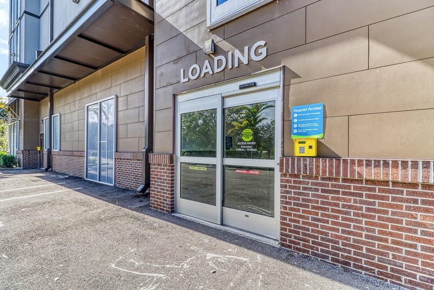 SmartStopSelfStorage-TamaracFL-8251WMcNabRd-Load Door
