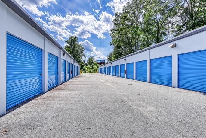 DriveUp at SmartStopSelfStorage-SpartanburgSC-899EMainSt
