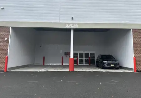 SmartStopSelfStorage-CliftonNJ-1204 Broad St-Covered Loading Bay