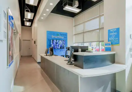 SmartStopSelfStorage-1120 Dupont St-Toronto,ONT-M6H2A2-Office