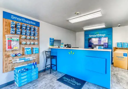 SmartStopSelfStorage-BloomingdaleIL-240WArmyTrailRd-Office