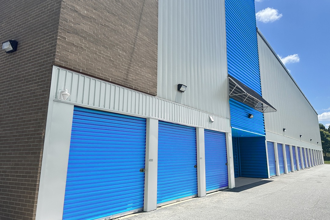 SmartStopSelfStorage-SpartanburgSC-2119EMainSt-Drive Up Units