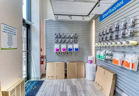 SmartStopSelfStorage-HamiltonONT-24 Sanford Ave-Moving Supplies