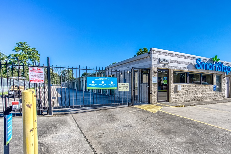 SmartStopSelfStorage-KingwoodTX-1671NorthparkDr-Security