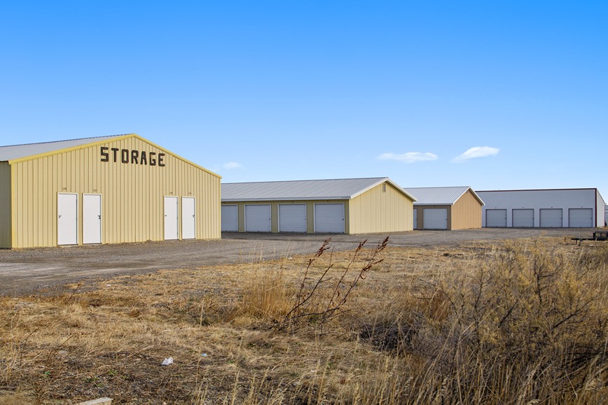Drive-up units at WestbrookStorage-1548OldUS10