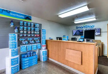 SmartStopSelfStorage-AzusaCA-1111WestGladstone-Office