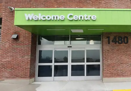 SmartStopSelfStorage-Toronto,ONT-1480JaneSt M9N2R1-Office Ext